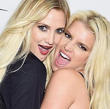 Джессика и Эшли Симпсон